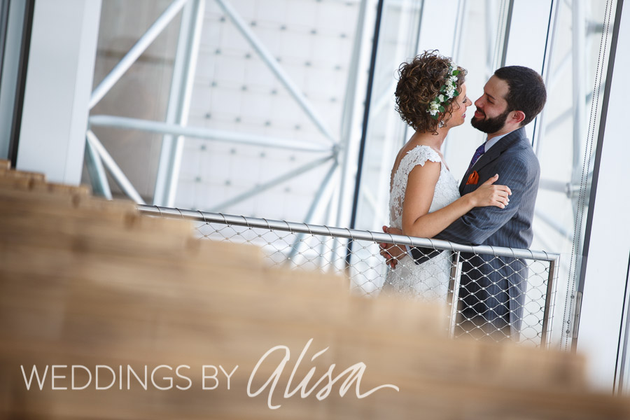 Photos of wedding at Museum in Pittsburgh
